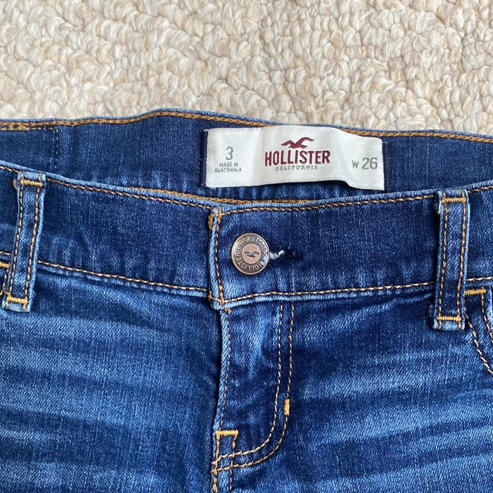 Shorts - Picture 3 of 3